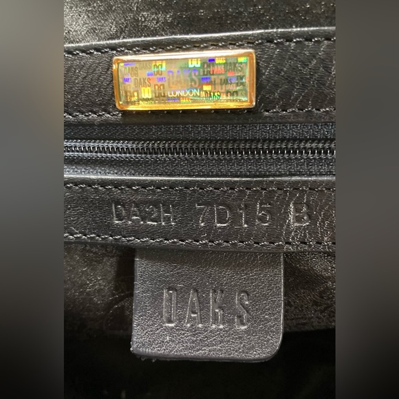 DAKS London Black Shoulder Bag - Picture 4 of 7